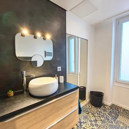 Appartement Le Bleuet - Parking Privatif - 5mn à Pied Du Aix-les-Bains
